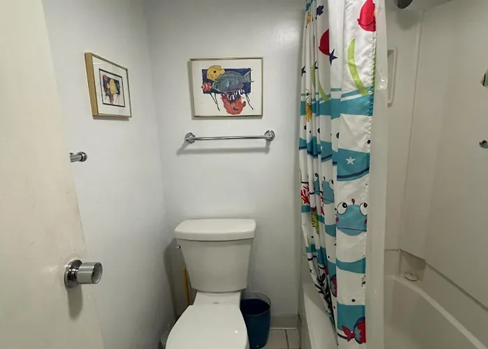 Holiday home Ocean And Bay Views 2br Pool Access Sleeps 6
